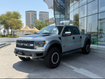 Ford  Raptor  SVT  2013  Automatic  171,000 Km  8 Cylinder  Four Wheel Drive (4WD)  Pick Up  Gray