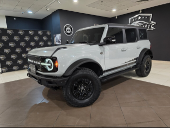 فورد  برونكو  وايلد تراك  2021  اوتوماتيك  40,000 كم  6 سلندر  دفع رباعي  اس يو في  رمادي  تحت الضمان