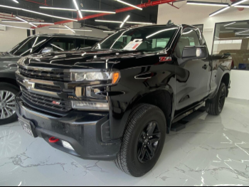 Chevrolet  Silverado  Trail Boss  2021  Automatic  115,000 Km  8 Cylinder  Four Wheel Drive (4WD)  Pick Up  Black