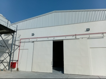 مخازن و مستودعات - الريان  - المنطقة الصناعية  -المساحة: 4000 متر مربع