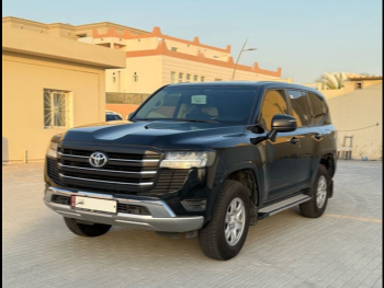 Toyota  Land Cruiser  GX  2024  Automatic  28,000 Km  6 Cylinder  Four Wheel Drive (4WD)  SUV  Black  With Warranty
