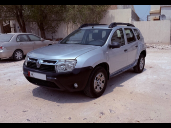 Renault  Duster  2015  Automatic  128,813 Km  4 Cylinder  Front Wheel Drive (FWD)  SUV  Silver
