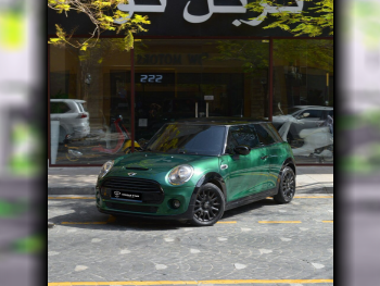 Mini  Cooper  2020  Automatic  93,930 Km  4 Cylinder  Front Wheel Drive (FWD)  Hatchback  Green