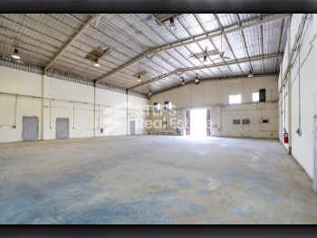 مخازن و مستودعات - الريان  - المنطقة الصناعية  -المساحة: 850 متر مربع