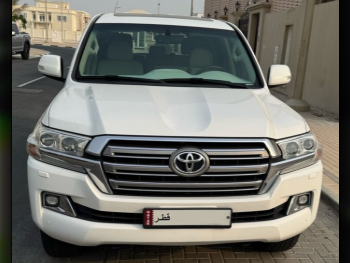 Toyota  Land Cruiser  GXR  2018  Automatic  245,000 Km  6 Cylinder  Four Wheel Drive (4WD)  SUV  White