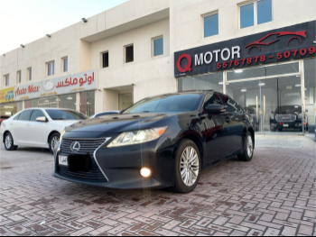 Lexus  ES  350  2013  Automatic  129,000 Km  6 Cylinder  Rear Wheel Drive (RWD)  Sedan  Black