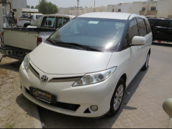 تويوتا  بريفا  2019  اوتوماتيك  320,000 كم  4 سلندر  سحب امامي  فان \ باص  أبيض