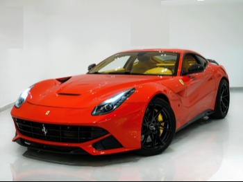 Ferrari  F12  2015  Automatic  72,000 Km  12 Cylinder  All Wheel Drive (AWD)  Coupe / Sport  Red