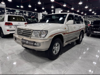 Toyota  Land Cruiser  GXR  2004  Automatic  355,000 Km  6 Cylinder  Four Wheel Drive (4WD)  SUV  White