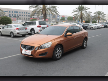 Volvo  S  60  2013  Automatic  68,000 Km  4 Cylinder  Front Wheel Drive (FWD)  Sedan  Orange