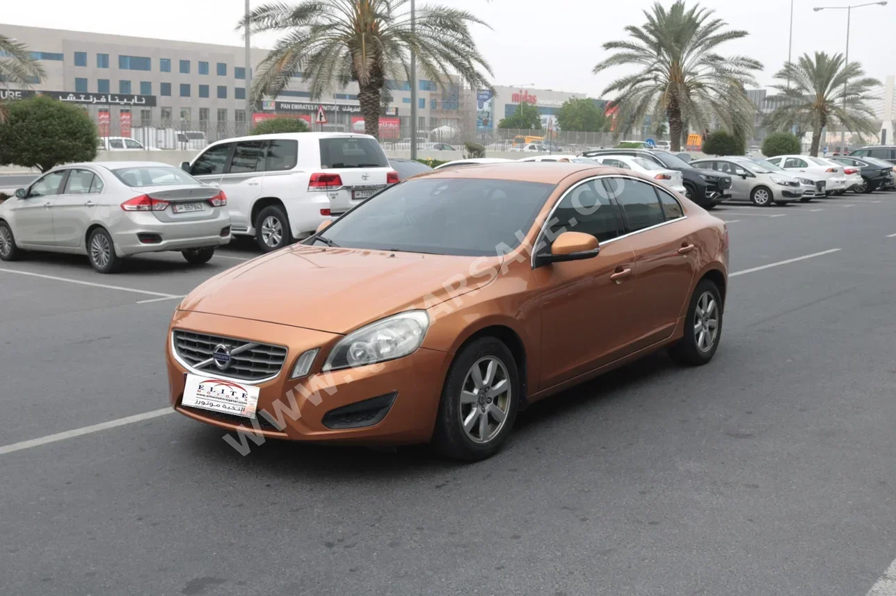 Volvo  S  60  2013  Automatic  68,000 Km  4 Cylinder  Front Wheel Drive (FWD)  Sedan  Orange