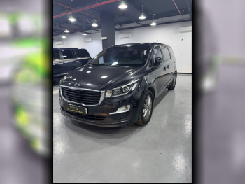 كيا  كارنفال  2020  اوتوماتيك  129,000 كم  6 سلندر  سحب امامي  فان \ باص  رمادي