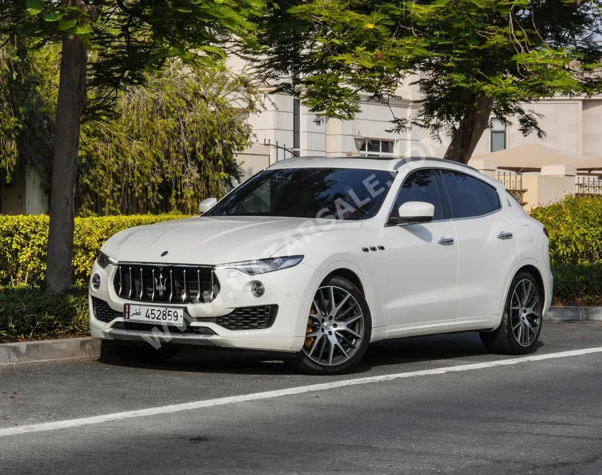 Maserati  Levante  SQ4  2017  Automatic  115,000 Km  6 Cylinder  Four Wheel Drive (4WD)  SUV  White