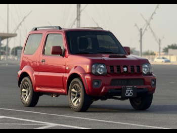 سوزوكي  جمني  2015  اوتوماتيك  103,000 كم  4 سلندر  دفع رباعي  اس يو في  أحمر