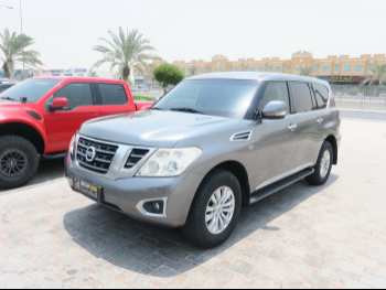 نيسان  باترول  اس اي  2014  اوتوماتيك  180,000 كم  8 سلندر  دفع رباعي  اس يو في  رمادي