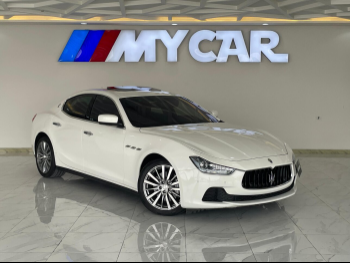 مزاراتي  جيبلي  2016  اوتوماتيك  78,000 كم  6 سلندر  دفع خلفي  سيدان  أبيض  تحت الضمان