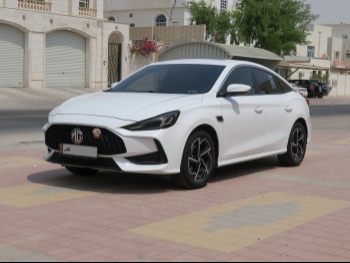 ام جي  جي تي  2023  اوتوماتيك  66,000 كم  4 سلندر  سحب امامي  سيدان  أبيض  تحت الضمان