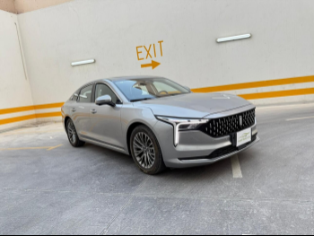 بيستون  بي 70  4 سلندر  سيدان  فضي  2024