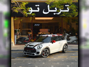 ميني  كوبر  جي سي دبليو  2021  اوتوماتيك  66,270 كم  4 سلندر  سحب امامي  هاتشباك  أبيض
