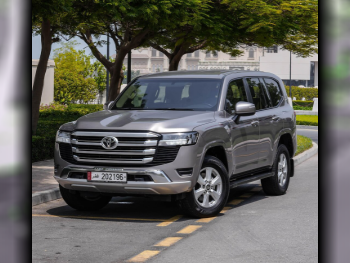 Toyota  Land Cruiser  GXR  2022  Automatic  98,000 Km  6 Cylinder  Four Wheel Drive (4WD)  SUV  Gold