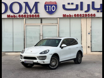 Porsche  Cayenne  2013  Automatic  241,000 Km  6 Cylinder  Four Wheel Drive (4WD)  SUV  White