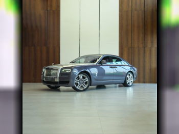 رولز - رويس  غوست  2015  اوتوماتيك  50,334 كم  12 سلندر  دفع كلي مستمر  سيدان  رمادي