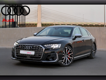 اودي  أس  8  2022  اوتوماتيك  48,000 كم  8 سلندر  دفع كلي مستمر  سيدان  أسود  تحت الضمان