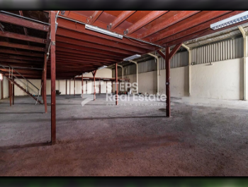 مخازن و مستودعات - الريان  - المنطقة الصناعية  -المساحة: 800 متر مربع