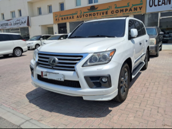 Lexus  LX  570 S  2015  Automatic  375,000 Km  8 Cylinder  Four Wheel Drive (4WD)  SUV  White
