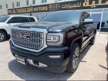 جي ام سي  سييرا  دينالي  2016  اوتوماتيك  320,000 كم  8 سلندر  دفع رباعي  بيكب  أسود
