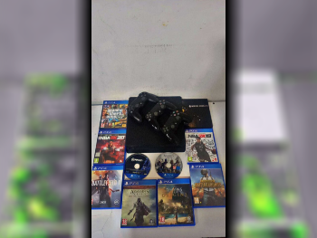 اجهزة العاب الفديو - سوني  - بلاي ستيشن 4  - 1 تيرابايت  -تشمل أجهز تحكم: 3