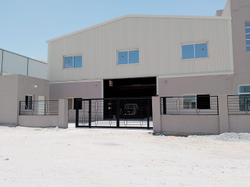 مخازن و مستودعات - الوكرة  - بركة العوامر  -المساحة: 1000 متر مربع