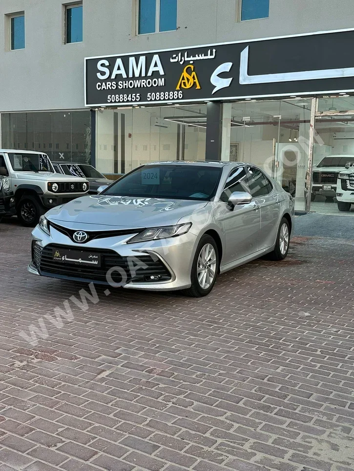 Toyota  Camry  GLE  2024  Automatic  40,000 Km  4 Cylinder  Front Wheel Drive (FWD)  Sedan  Silver  With Warranty