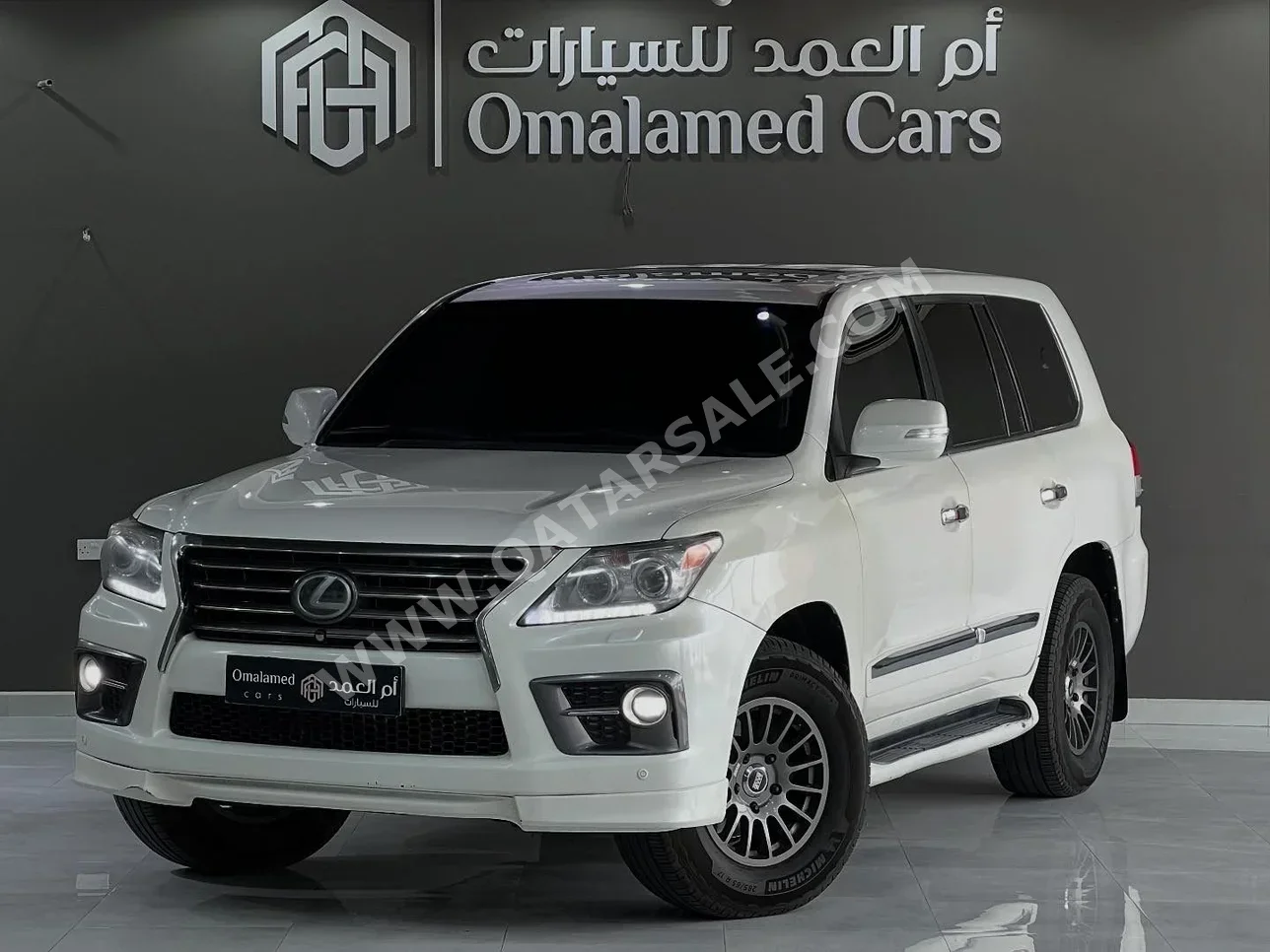 Lexus  LX  570  2014  Automatic  419,000 Km  8 Cylinder  Four Wheel Drive (4WD)  SUV  White