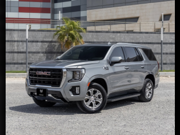 جي ام سي  يوكون  اس ال اي  2023  اوتوماتيك  100,000 كم  8 سلندر  دفع خلفي  اس يو في  فضي  تحت الضمان