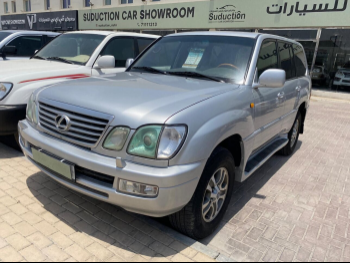 Lexus  LX  470  2006  Automatic  428,000 Km  8 Cylinder  Four Wheel Drive (4WD)  SUV  Silver