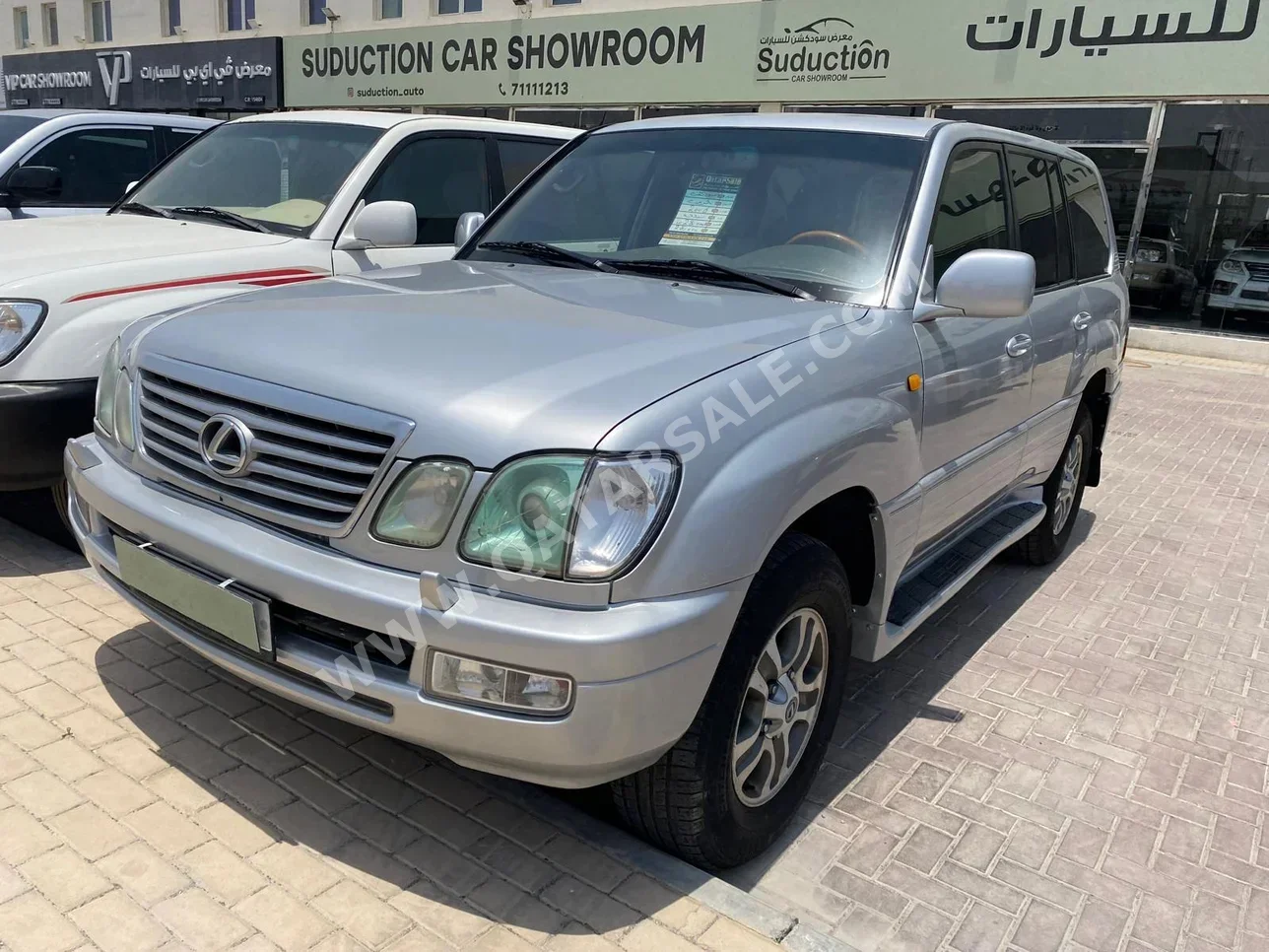 Lexus  LX  470  2006  Automatic  428,000 Km  8 Cylinder  Four Wheel Drive (4WD)  SUV  Silver