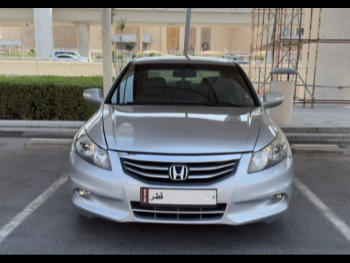 Honda  Accord  EXL  2012  Automatic  244,000 Km  6 Cylinder  Front Wheel Drive (FWD)  Sedan  Silver