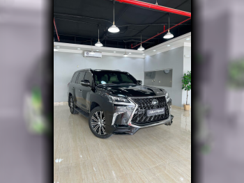 Lexus  LX  2019  Automatic  123,000 Km  8 Cylinder  Four Wheel Drive (4WD)  SUV  Black