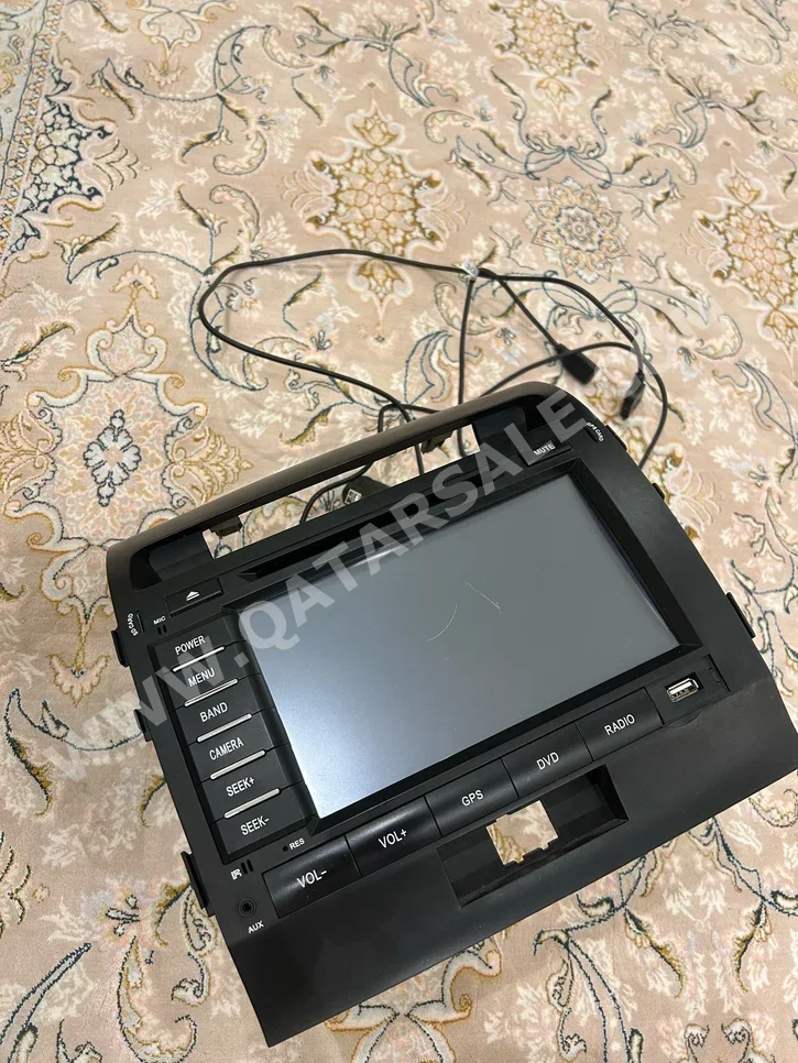 قطع غيار السيارات - تويوتا  لاند كروزر  - القطع الالكترونية  - اليابان