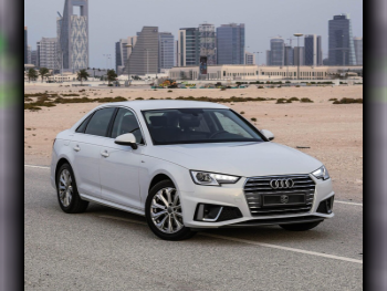 Audi  A4  S-line  2019  Automatic  40,000 Km  4 Cylinder  All Wheel Drive (AWD)  Sedan  White