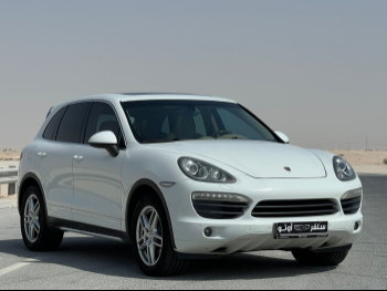 بورش  كيان  2012  اوتوماتيك  170,000 كم  6 سلندر  دفع رباعي  اس يو في  أبيض