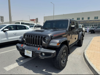 جييب  جلاديتور  ساند رنر  2021  اوتوماتيك  33,000 كم  6 سلندر  دفع رباعي  بيكب  أسود