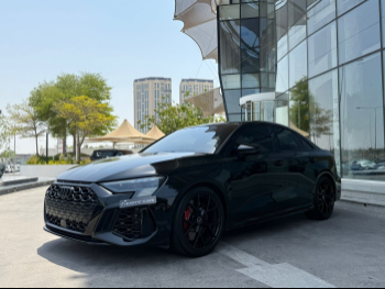 Audi  RS  3  2022  Automatic  41,000 Km  5 Cylinder  All Wheel Drive (AWD)  Sedan  Black  With Warranty