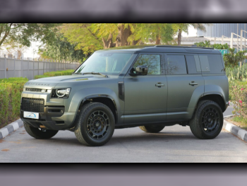 Land Rover  Defender  Octa  2025  Automatic  7 Km  8 Cylinder  All Wheel Drive (AWD)  SUV  Green  With Warranty