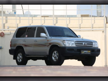 تويوتا  لاند كروزر  جي اكس  2006  عادي  160,000 كم  6 سلندر  دفع رباعي  اس يو في  رمادي