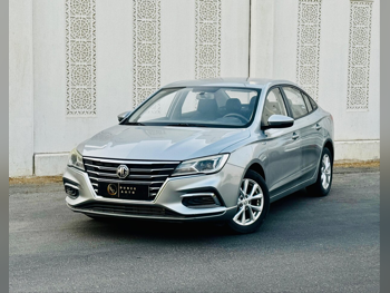 ام جي  5  2023  اوتوماتيك  74,000 كم  4 سلندر  سحب امامي  سيدان  فضي  تحت الضمان