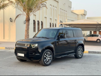 لاند روفر  ديفيندر  110 اكس داينمك  2023  اوتوماتيك  42,000 كم  6 سلندر  دفع رباعي  اس يو في  أسود  تحت الضمان