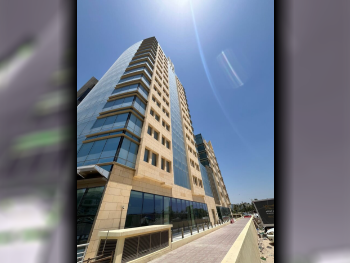 مباني ,ابراج ومجمعات - تجارية  - الدوحة  - السوق  للايجار