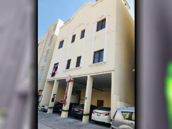 مباني ,ابراج ومجمعات - سكن عائلي  - الدوحة  - مدينة خليفة الجنوبية  للبيع